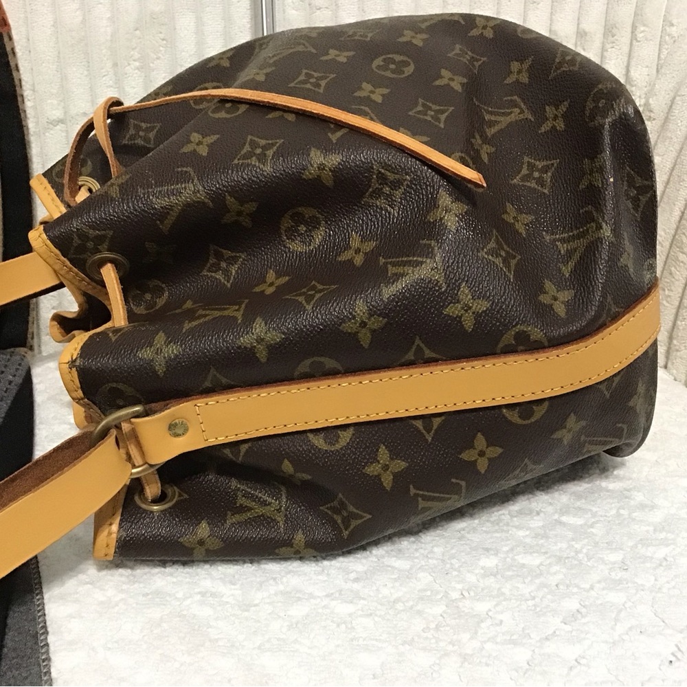 Louis Vuitton bags - Picture 8 of 15